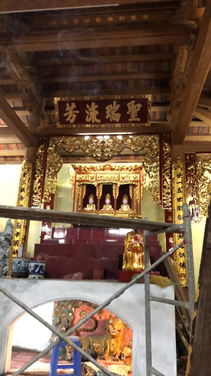 nhà Mẫu