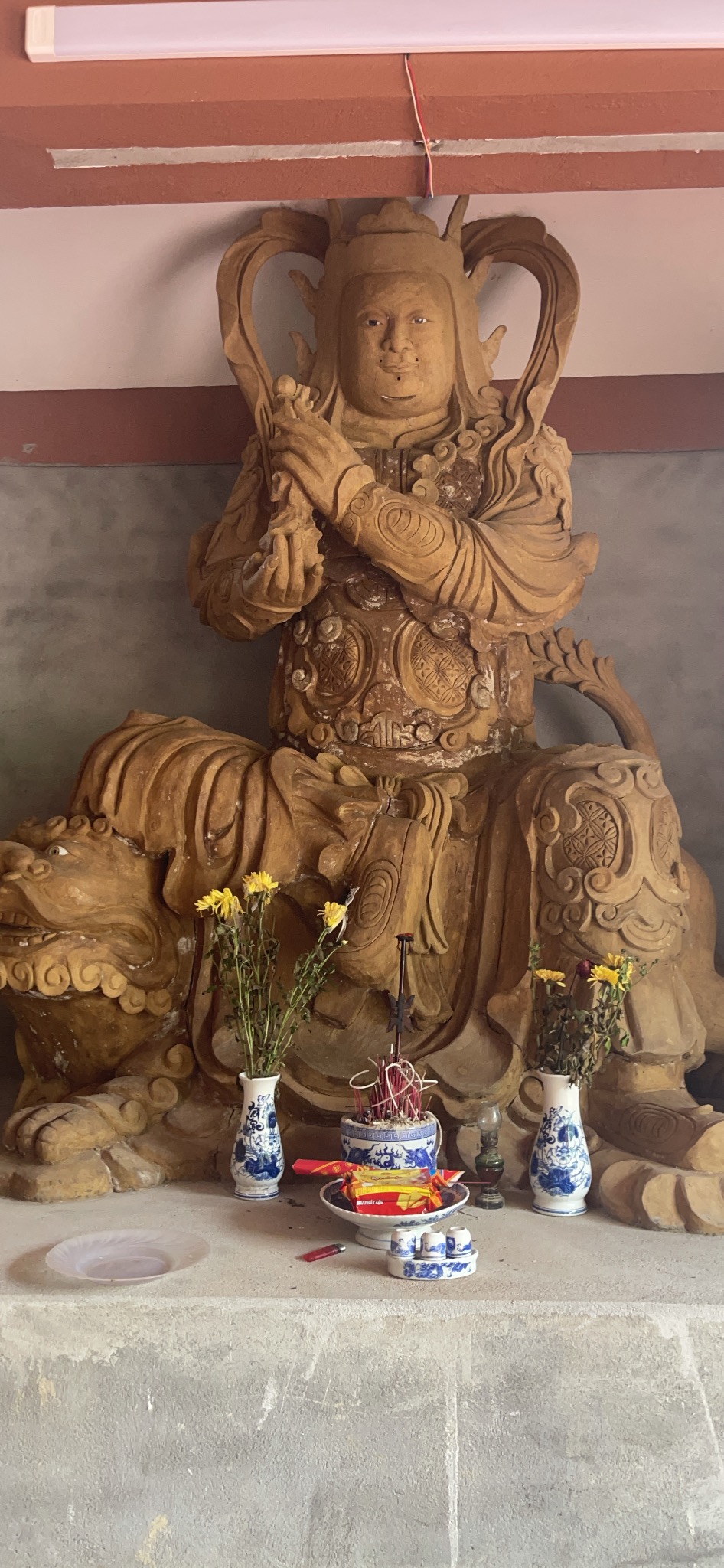 Tượng Hộ pháp nguyên liệu thổ