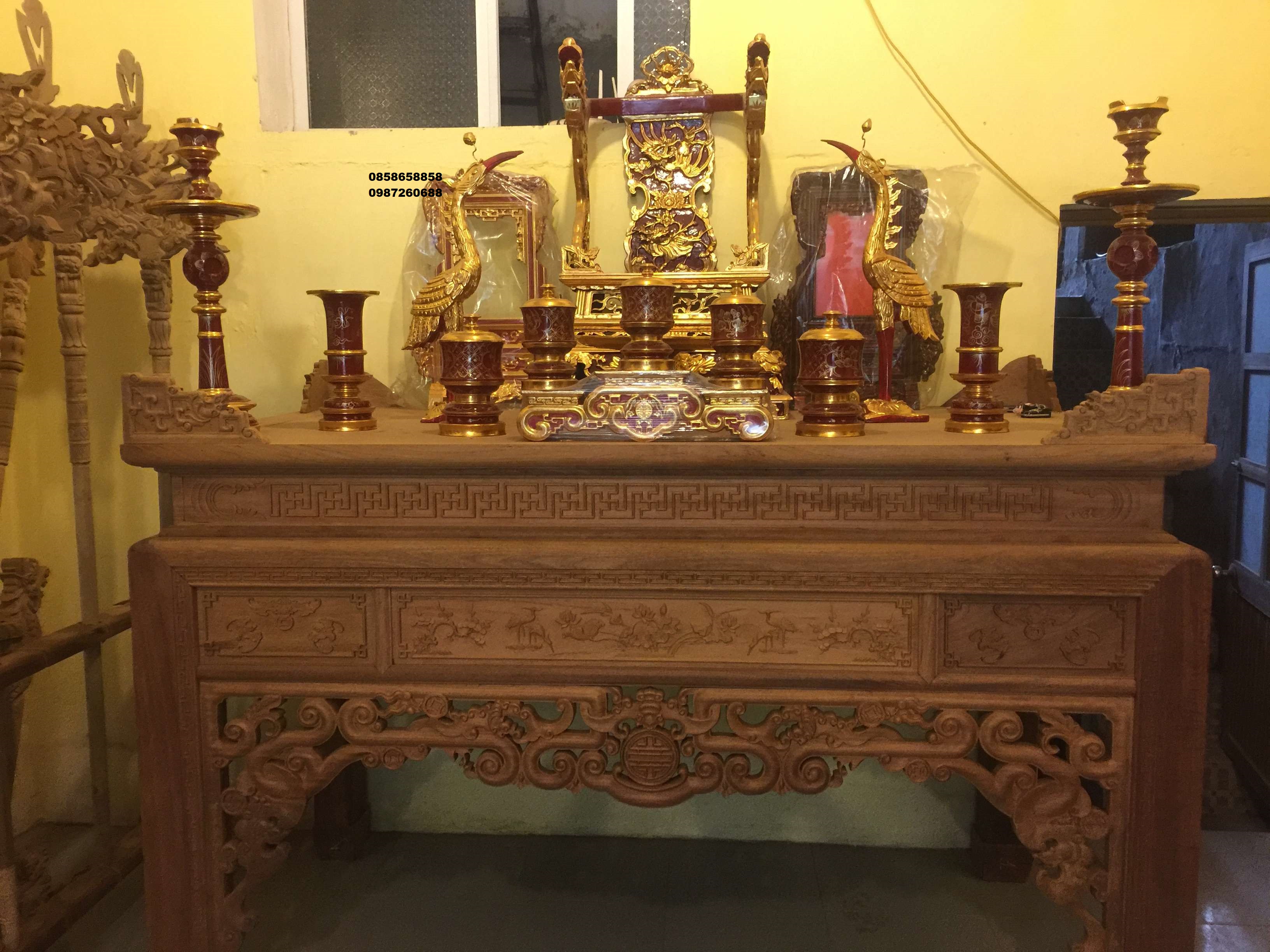 Trang trí bàn thờ gia tiên đám cưới