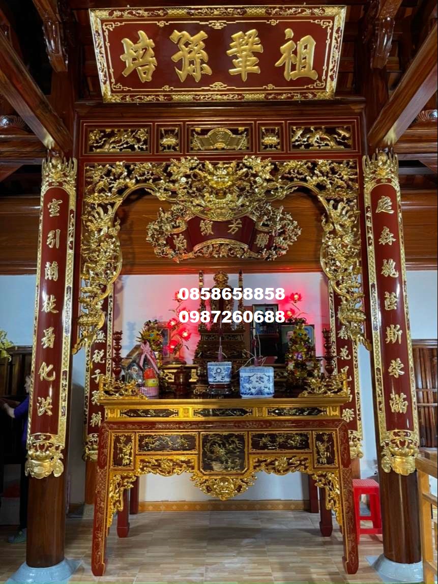 Bàn thờ Phật tại gia đối diện cửa chính có sao không?
